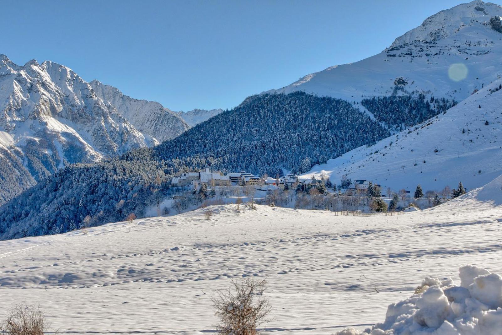 Les Gourgs Blancs - 80M Des Pistes - 6 Personnes Daire Génos Dış mekan fotoğraf